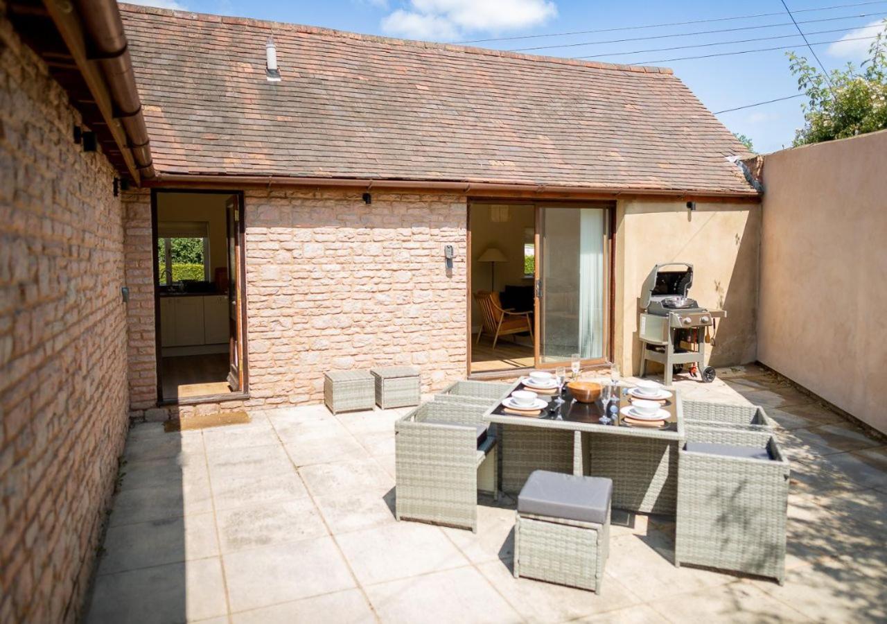 The Barn In Longhope - Luxury Barn Conversion Exteriér fotografie