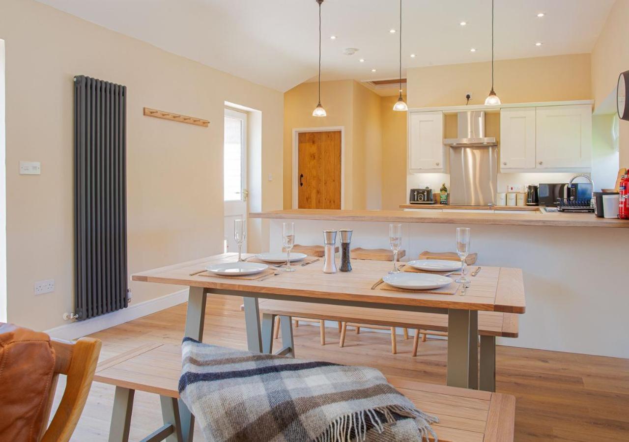 The Barn In Longhope - Luxury Barn Conversion Exteriér fotografie
